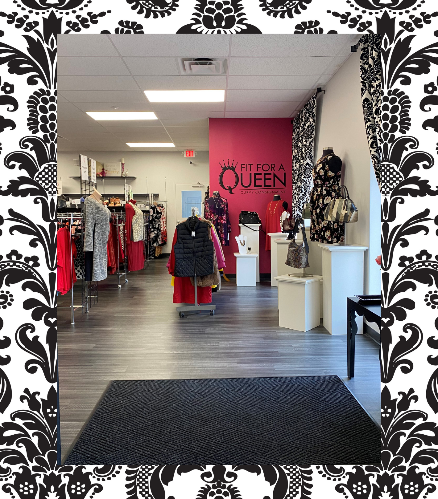 Fit For A Queen is a fashion consignment boutique in Richmond, VA dedicated exclusively to curvy women (sizes 14+)!